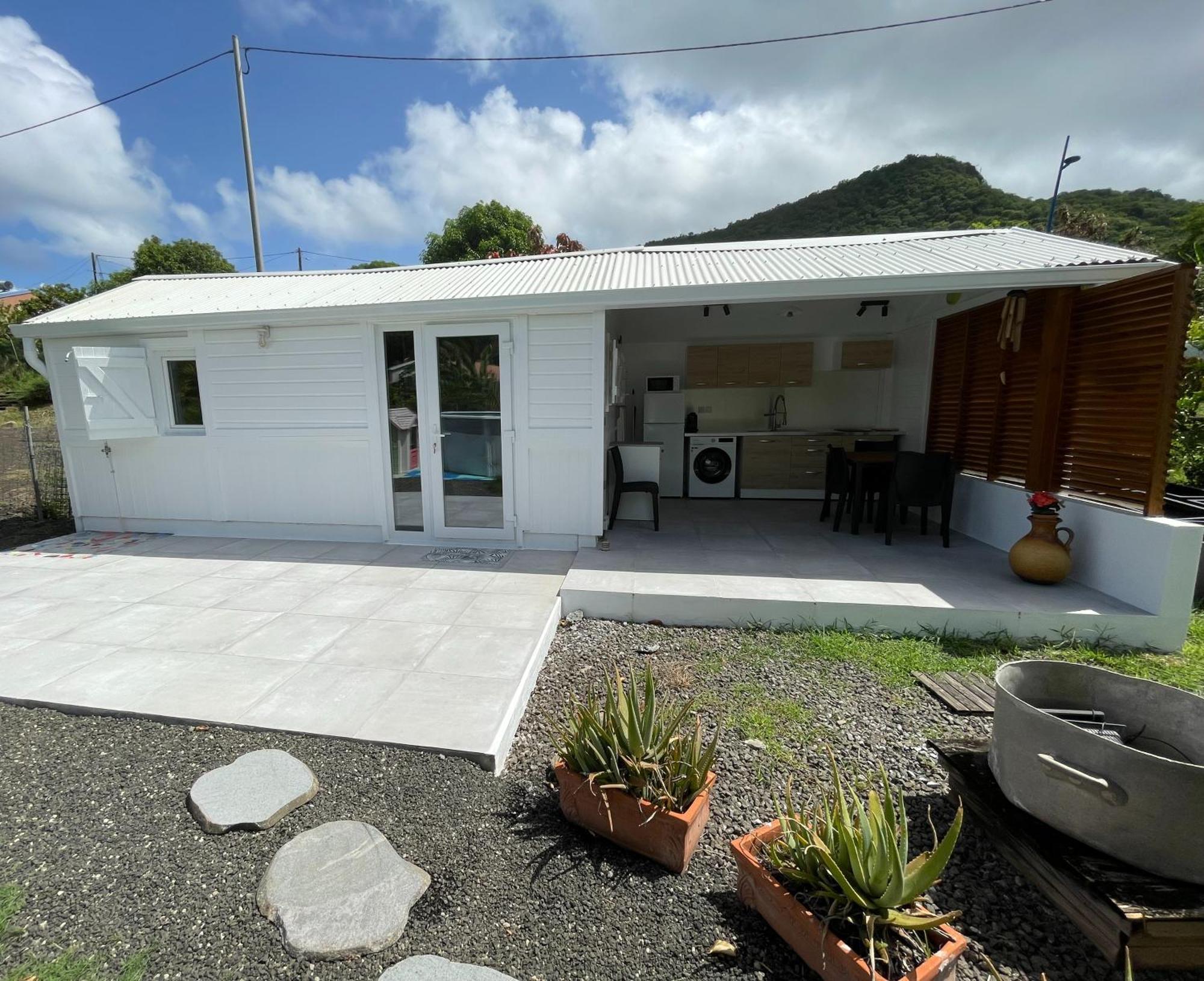Bungalow "Doussin' Kreyol", Au Calme A 150M De La Plage Grande Anse Extérieur photo