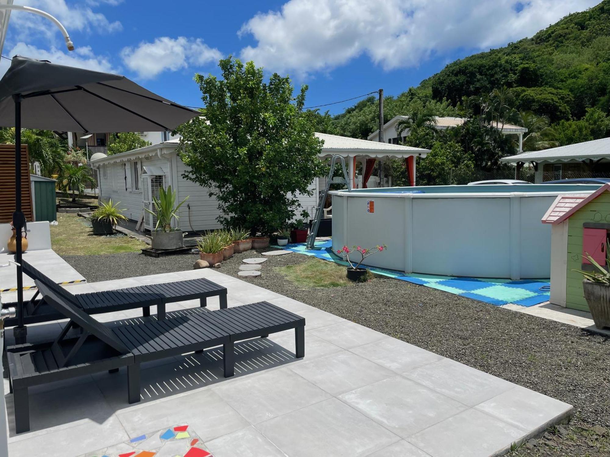 Bungalow "Doussin' Kreyol", Au Calme A 150M De La Plage Grande Anse Extérieur photo